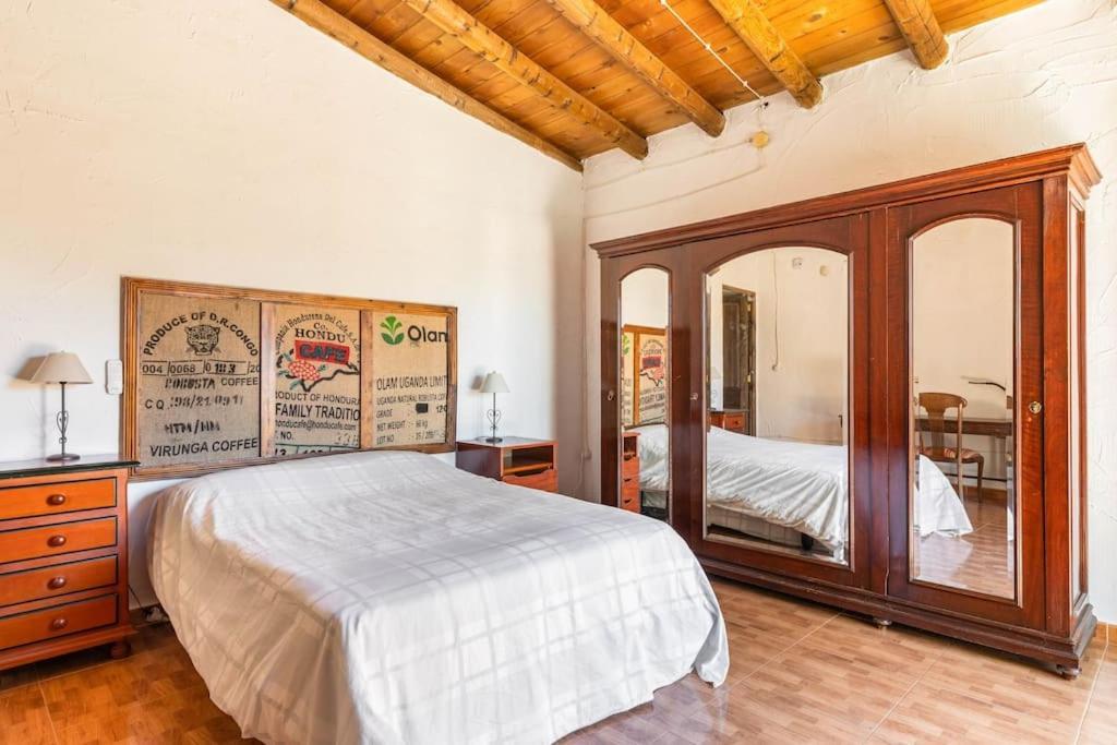 Casa Rural Navalonguilla Con Piscina Santa Olalla del Cala Exteriör bild